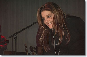 Lisa Marie Presley - Photo by David Troedson 2004
